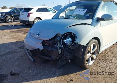 2010 Volkswagen New Beetle 2.5L Final Edition from USA, damaged, VIN 3VWRW3AL9AM010232